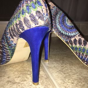 Nicole Simpson peacock heels
